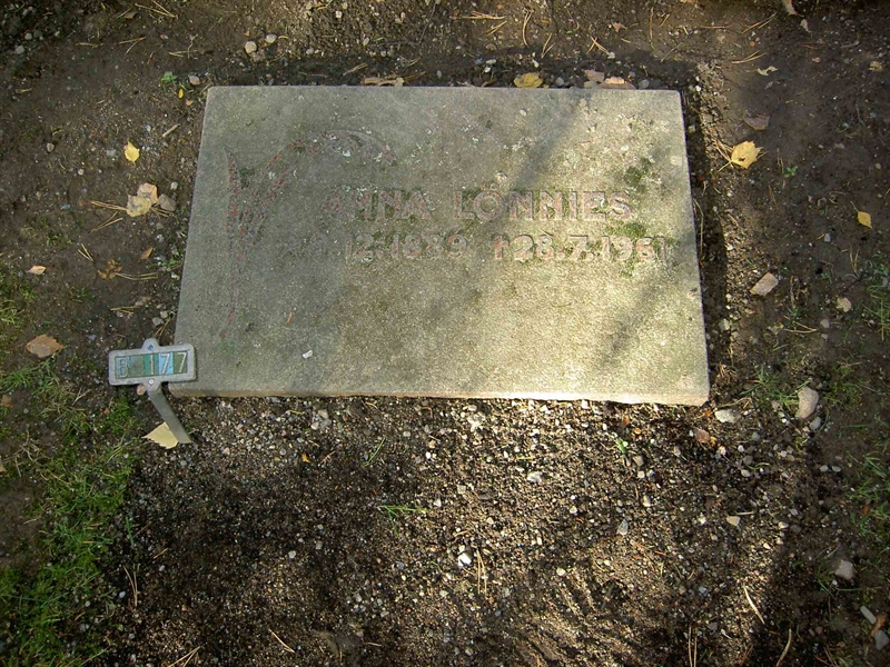 Grave number: 1 B  177