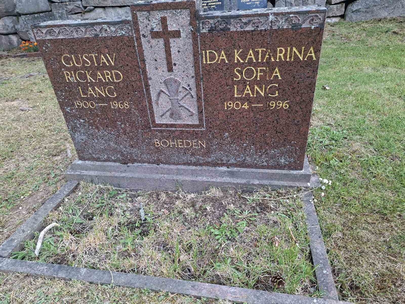 Grave number: 001 2   939