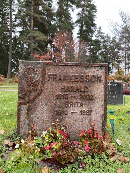 Grave number: 1 24    201