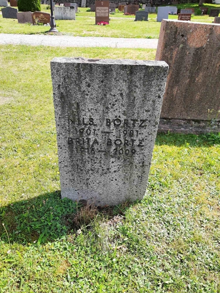 Grave number: M1 O    11d, 11e