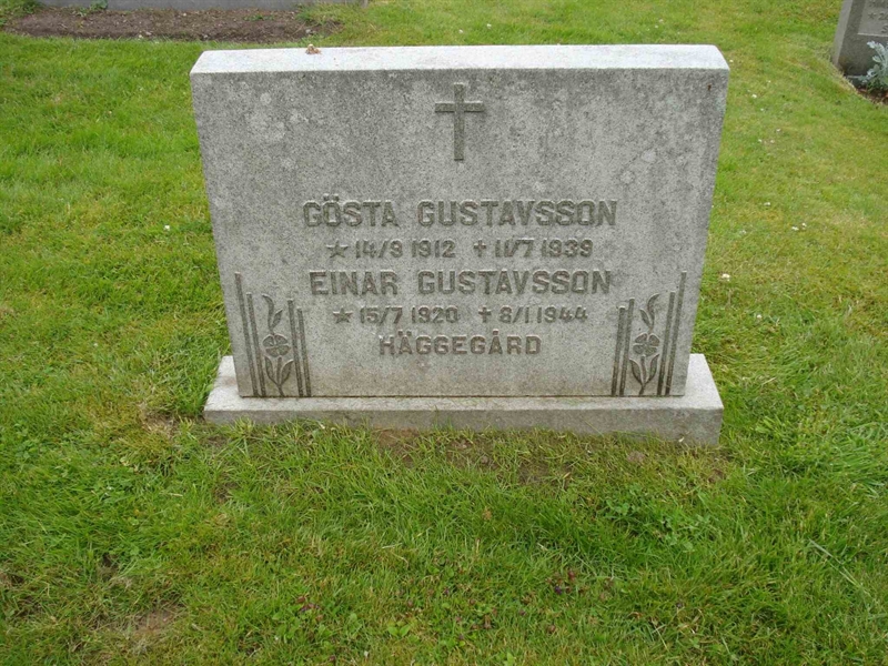 Grave number: BR B   553, 554, 555