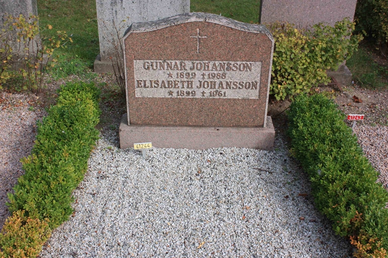 Grave number: Ö U05    20