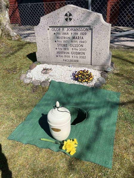 Gravnummer: BRO 2    64