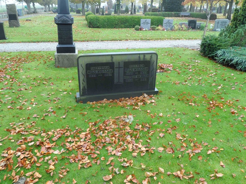 Grave number: 2 01   129