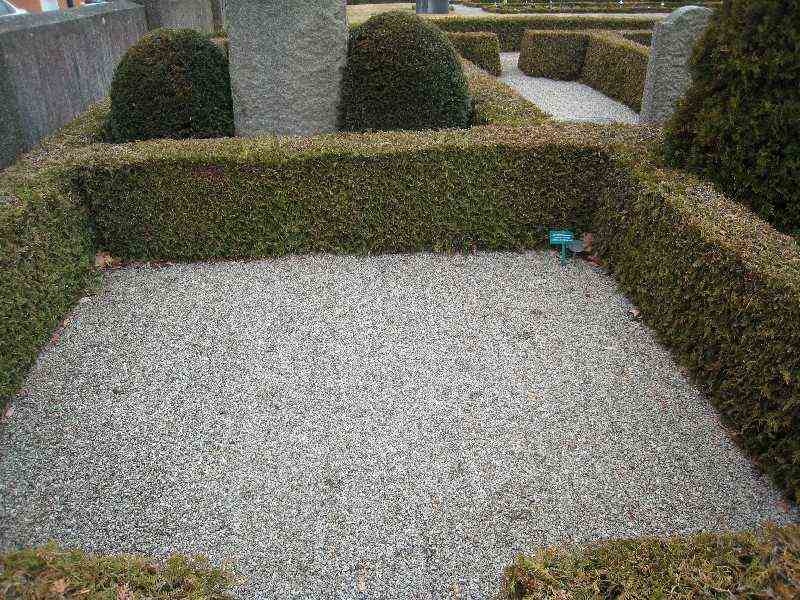 Grave number: VK III   183