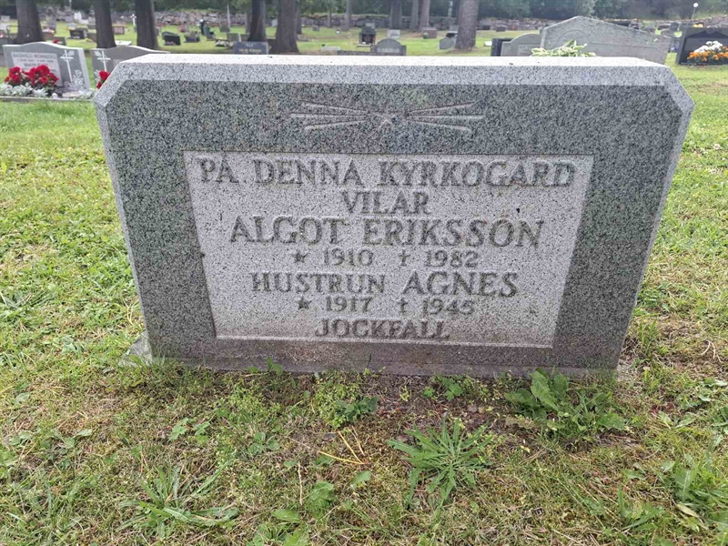 Grave number: 001 2  1519