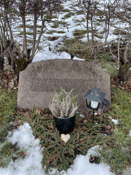 Hautatunnus: GK F 5   498