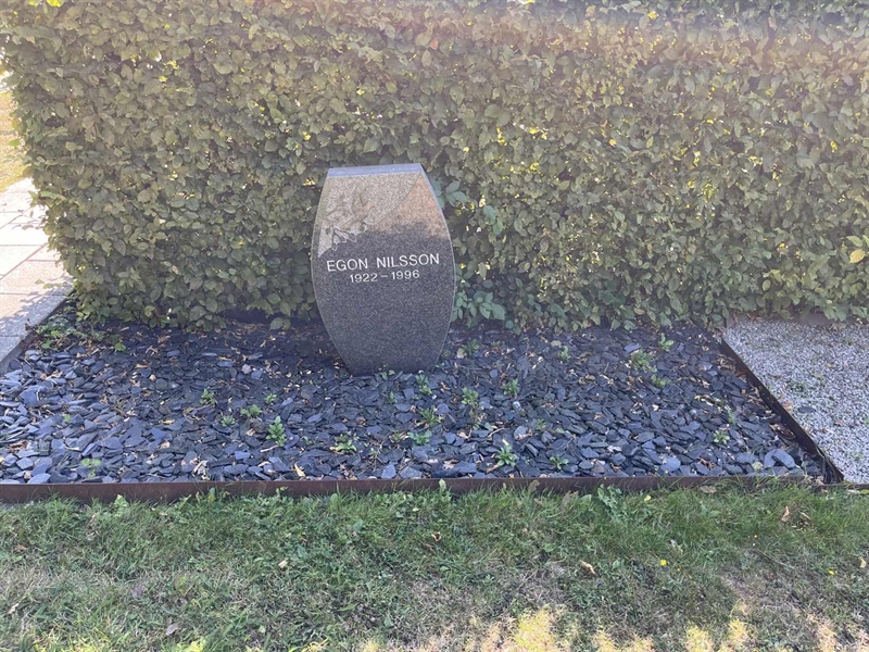Grave number: NK XI   130