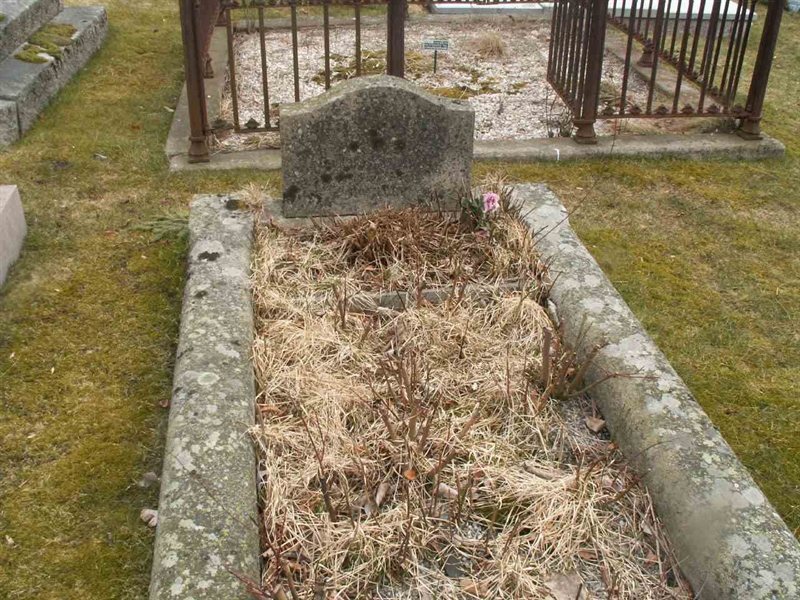 Grave number: TG 002  0213