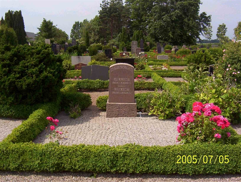 Grave number: RÄ 10    58-59