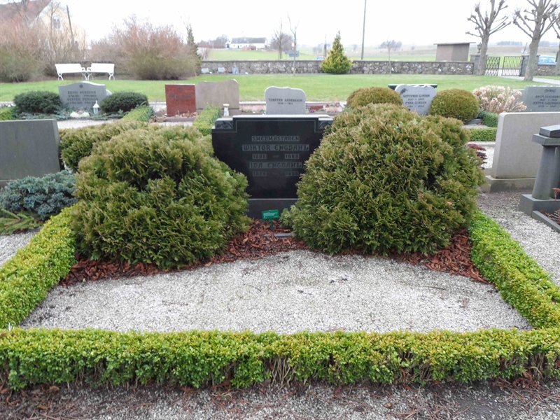 Grave number: BK D   173, 174