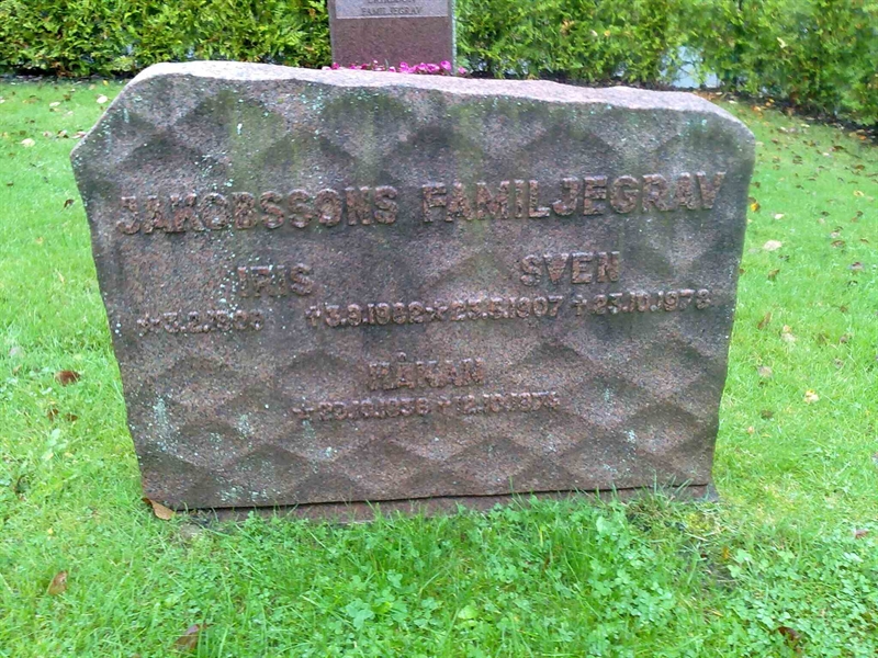 Grave number: KA 03    92-94