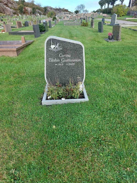 Grave number: F 04   142
