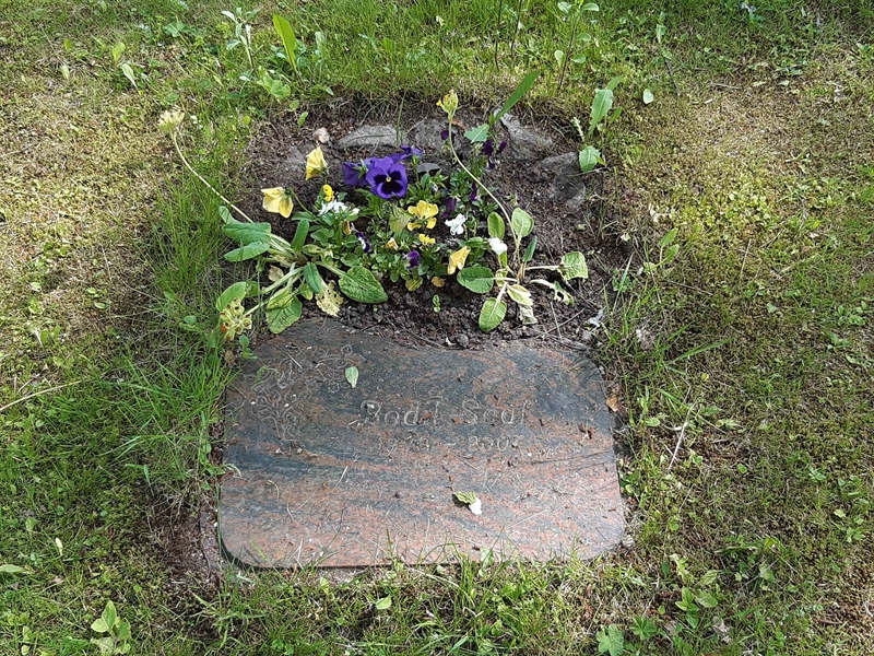 Grave number: KA 15   254