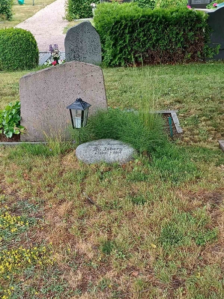 Grave number: OS G    90