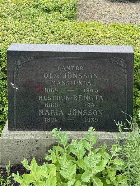 Grave number: FÅ D 43, 44