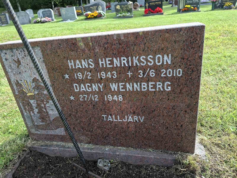 Grave number: 001 4  3498
