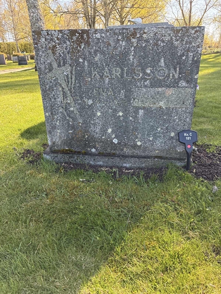 Hautatunnus: 22 C   181