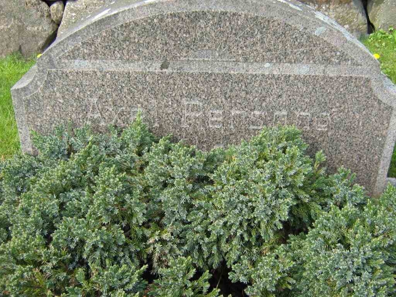 Grave number: LK 1  32701-32706