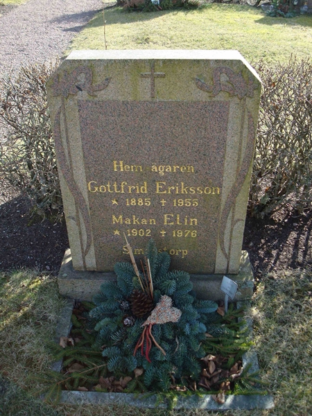 Grave number: KU 08    14, 15