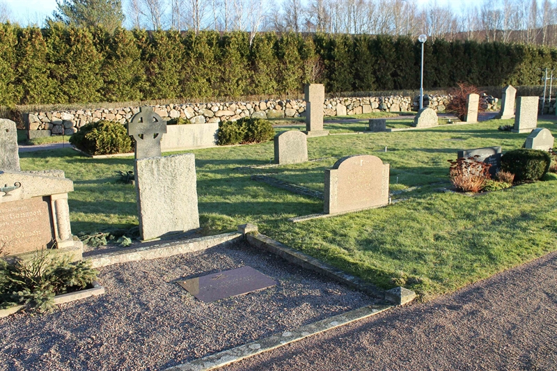 Grave number: ÖKK 5   215, 216