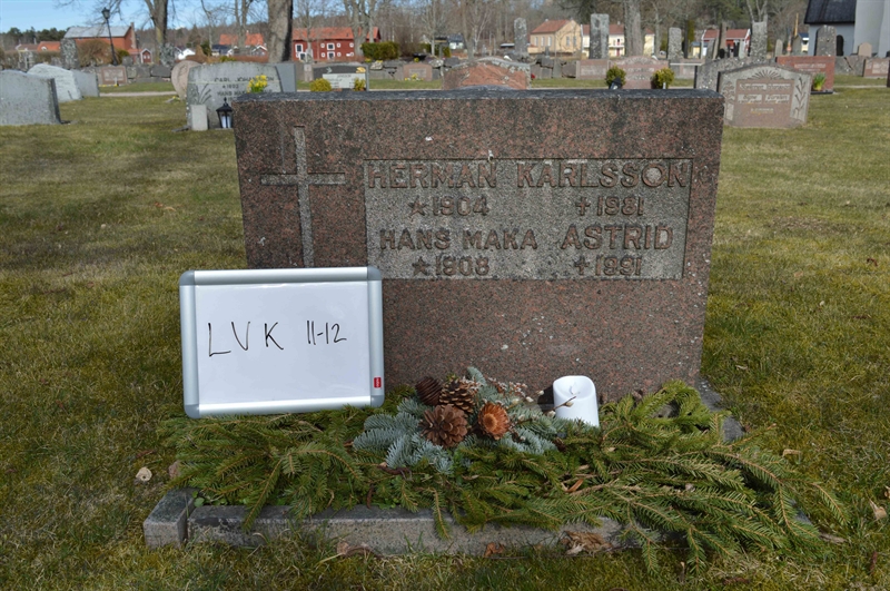 Grave number: LV K    11, 12