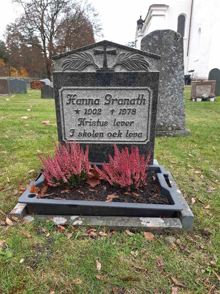 Grave number: AL 2    10