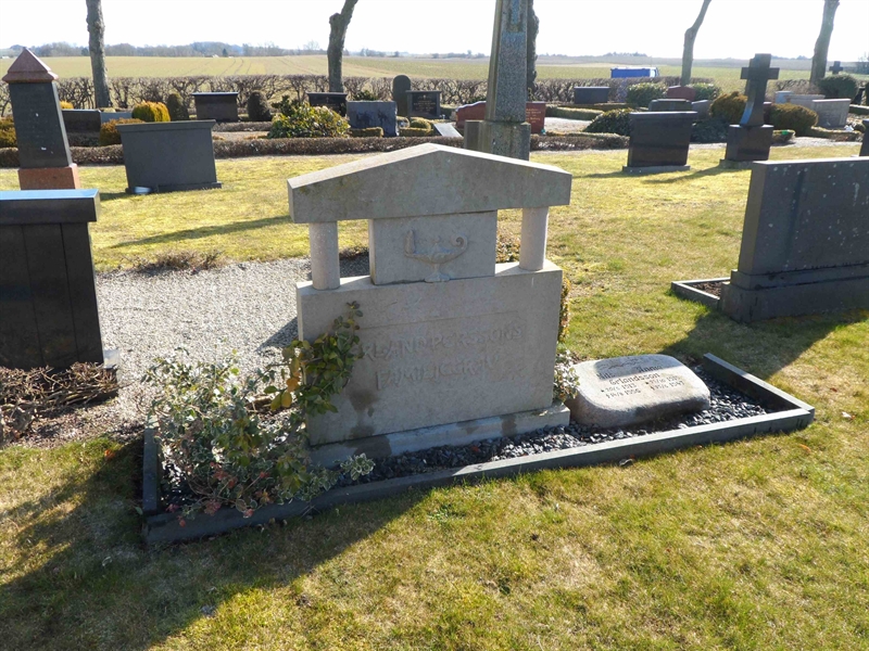 Grave number: VK H     4