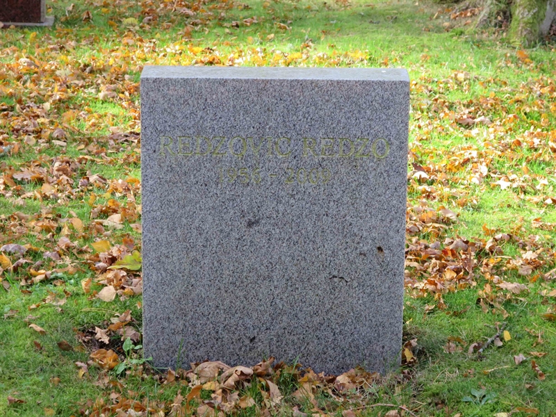 Grave number: HNB VII   111