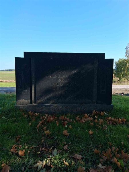Grave number: SRG 1    71