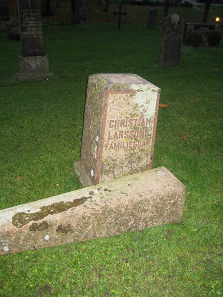 Grave number: ÖKK 2    37