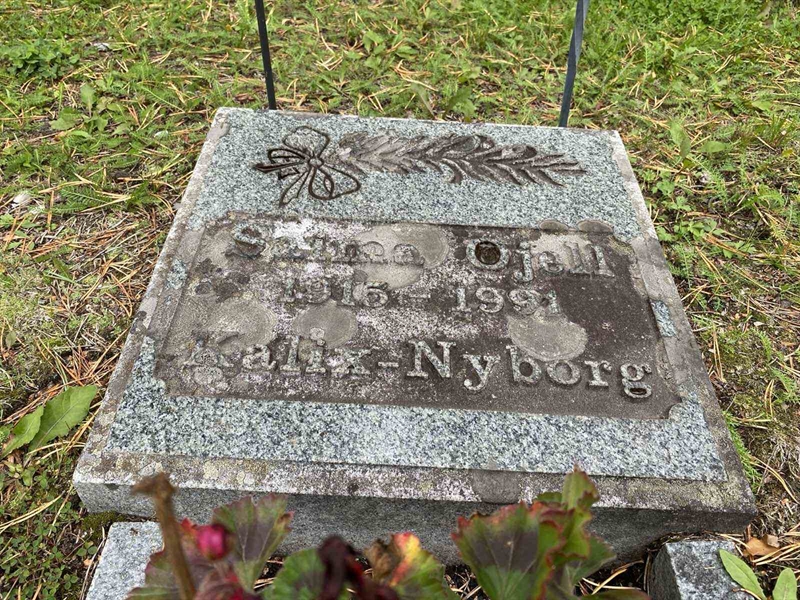 Grave number: 3 16   199