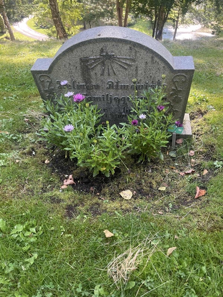 Grave number: 1 3 D1    90