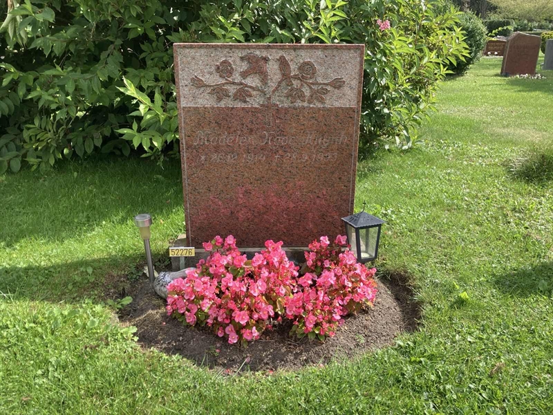 Grave number: R 02   382