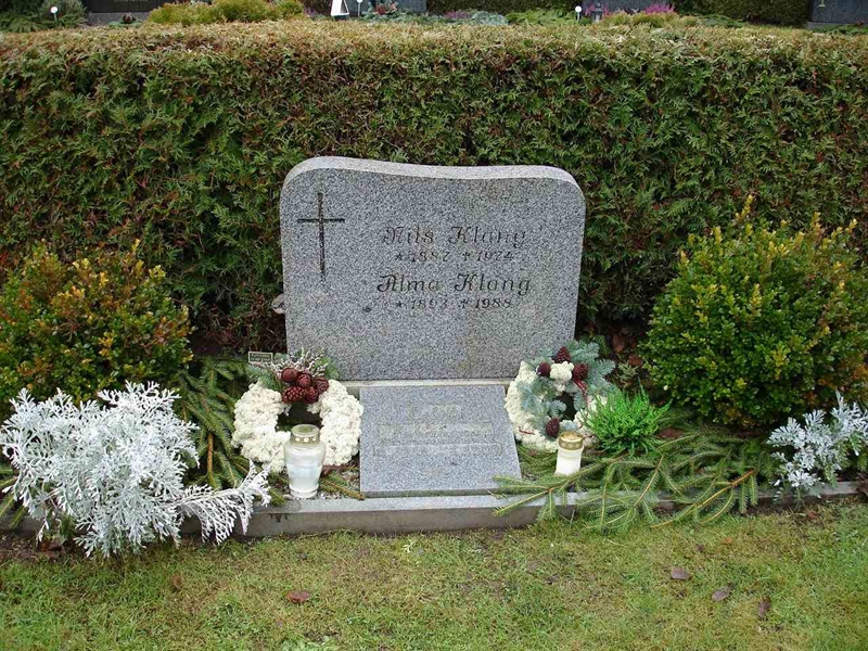 Grave number: HK J   155, 156