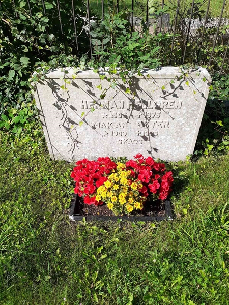 Grave number: ÖST D    21-24