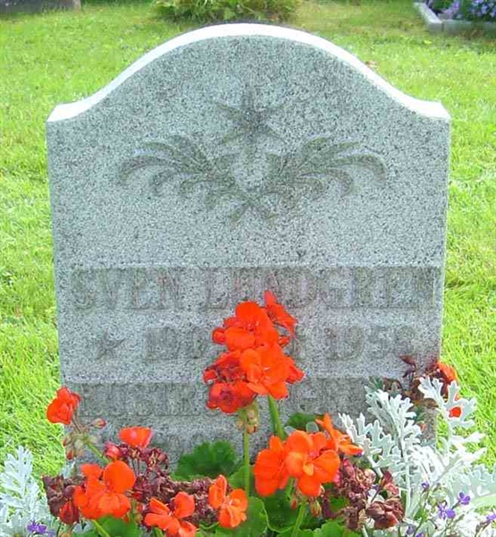 Grave number: D G 4   722a