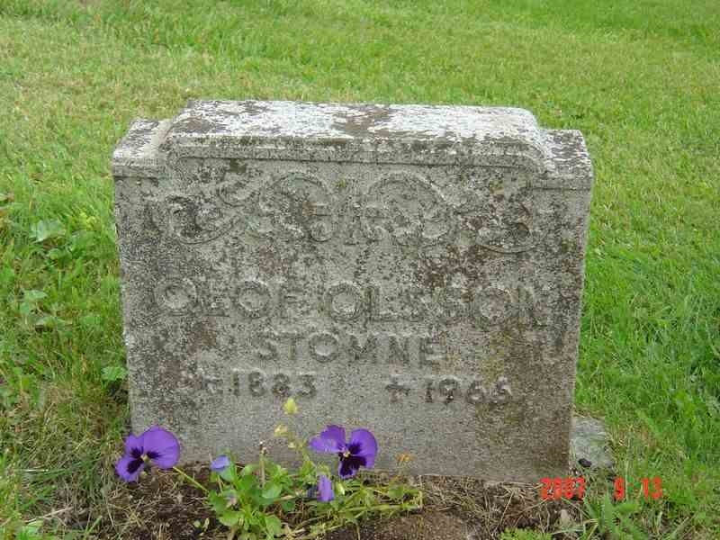 Grave number: D G 2   657