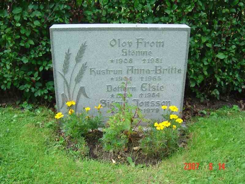 Grave number: D G 4   514