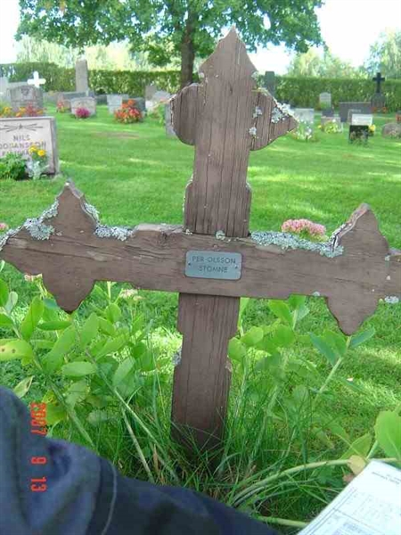 Grave number: D G 2   669