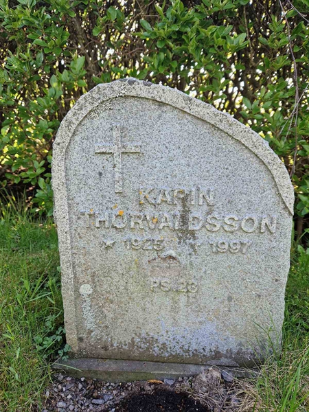 Grave number: 501 23 4645