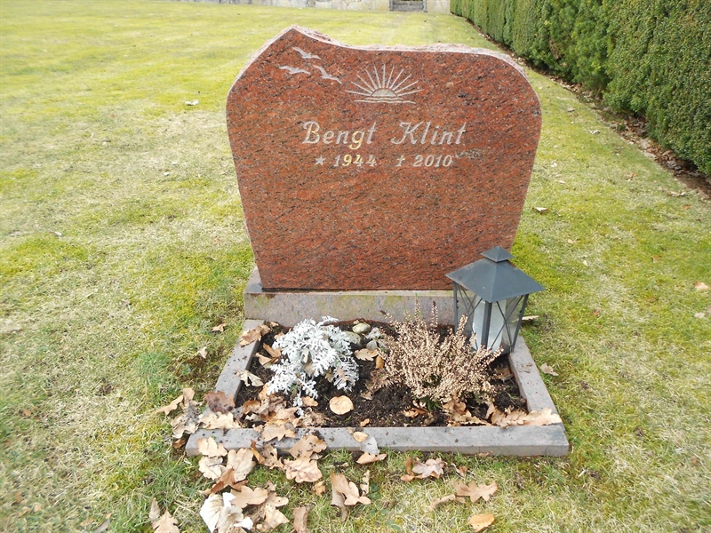 Grave number: NÅ N3   113, 114