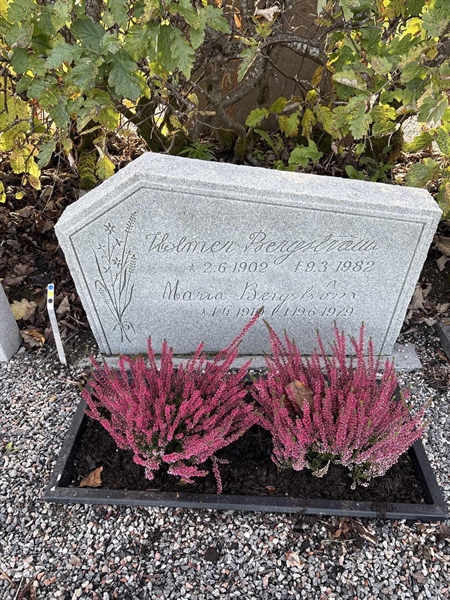 Grave number: 4 N ND    25