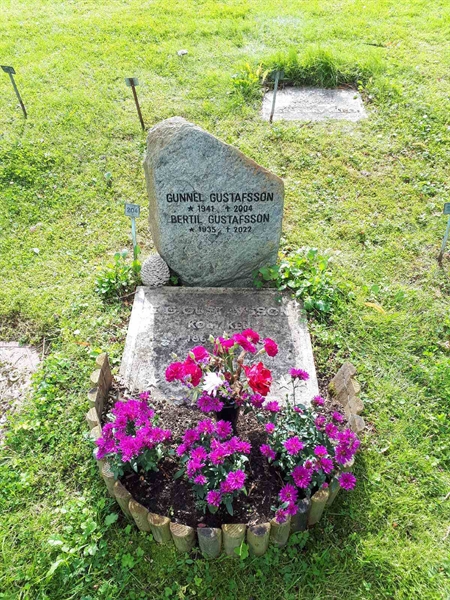 Gravnummer: NK A A   204