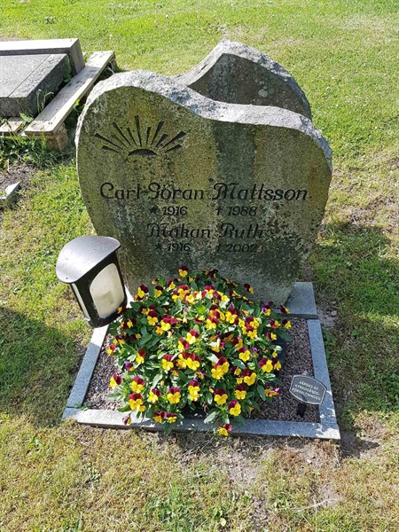 Grave number: 01  4408