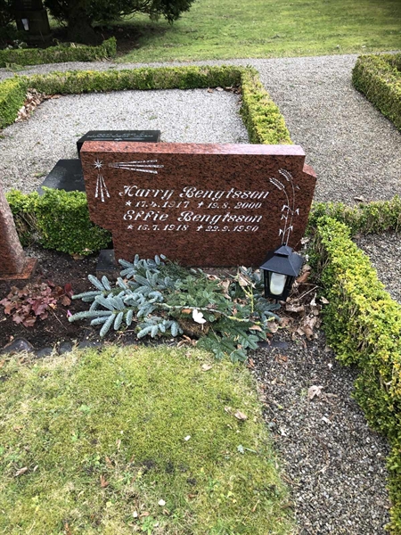 Grave number: FR 5     5
