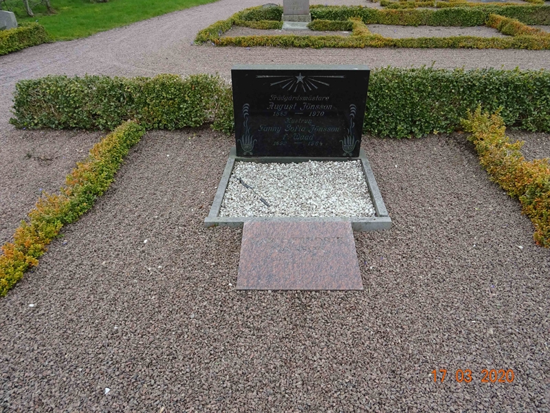 Grave number: NK 3 EE    15, 16