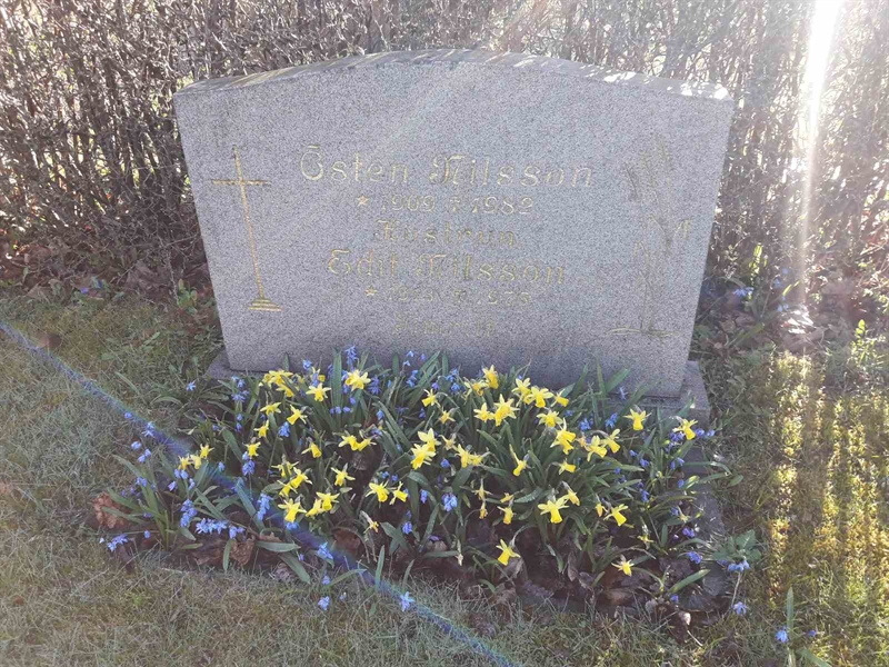 Grave number: BR C    17, 18