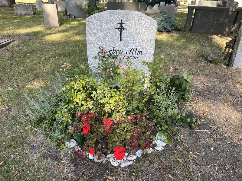 Grave number: Ö 05    47.A-B