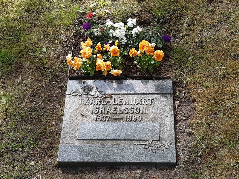 Grave number: KA 14    55